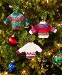 Como elegantemente e lindamente decorar a árvore de Natal para o novo 2018? Que tipo de brinquedos você precisa pegar? (Mais de 175 fotos)