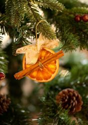 Como elegantemente e lindamente decorar a árvore de Natal para o novo 2018? Que tipo de brinquedos você precisa pegar? (Mais de 175 fotos)