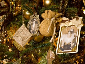 Como elegantemente e lindamente decorar a árvore de Natal para o novo 2018? Que tipo de brinquedos você precisa pegar? (Mais de 175 fotos)