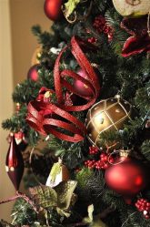 Como elegantemente e lindamente decorar a árvore de Natal para o novo 2018? Que tipo de brinquedos você precisa pegar? (Mais de 175 fotos)