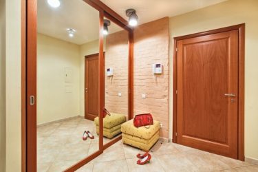 Armário embutido no corredor: mais de 170 fotos de design e idéias. Aprendendo a organizar o espaço