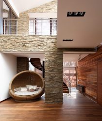 Acabamento de pedra interior (215 Foto): Segredos de um interior forte