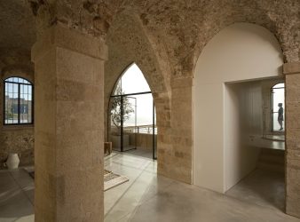 Acabamento de pedra interior (215 Foto): Segredos de um interior forte