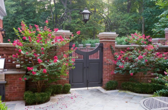 390 + Photos of Fences for Private Houses and Homesteads. All criteria and choices