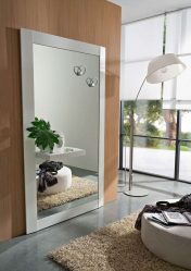 Como escolher um espelho no corredor? 235+ (Foto) Idéias de design para decoração (guarda-roupa, penteadeira, cômoda)