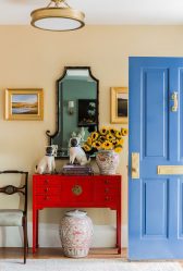 Como escolher um espelho no corredor? 235+ (Foto) Idéias de design para decoração (guarda-roupa, penteadeira, cômoda)