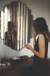 Como escolher um espelho no corredor? 235+ (Foto) Idéias de design para decoração (guarda-roupa, penteadeira, cômoda)