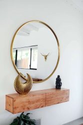 Como escolher um espelho no corredor? 235+ (Foto) Idéias de design para decoração (guarda-roupa, penteadeira, cômoda)