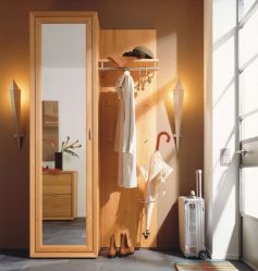 Como escolher um espelho no corredor? 235+ (Foto) Idéias de design para decoração (guarda-roupa, penteadeira, cômoda)