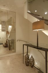 Como escolher um espelho no corredor? 235+ (Foto) Idéias de design para decoração (guarda-roupa, penteadeira, cômoda)