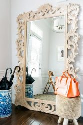 Como escolher um espelho no corredor? 235+ (Foto) Idéias de design para decoração (guarda-roupa, penteadeira, cômoda)