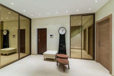 Como escolher um espelho no corredor? 235+ (Foto) Idéias de design para decoração (guarda-roupa, penteadeira, cômoda)