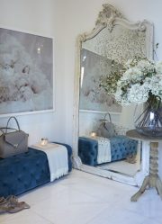 Como escolher um espelho no corredor? 235+ (Foto) Idéias de design para decoração (guarda-roupa, penteadeira, cômoda)