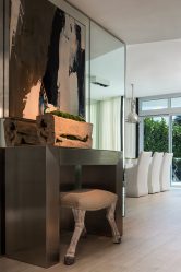 Como escolher um espelho no corredor? 235+ (Foto) Idéias de design para decoração (guarda-roupa, penteadeira, cômoda)