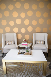 Cor dourada no interior - Design elegante entre luxo e luxo (205+ Foto de cozinha, quarto, sala de estar)