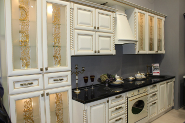 Cor dourada no interior - Design elegante entre luxo e luxo (205+ Foto de cozinha, quarto, sala de estar)